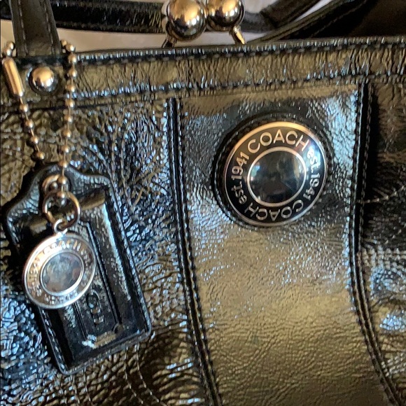 Beautiful Coach Bag! “C” Stitching Design! Black. - Picture 13 of 16